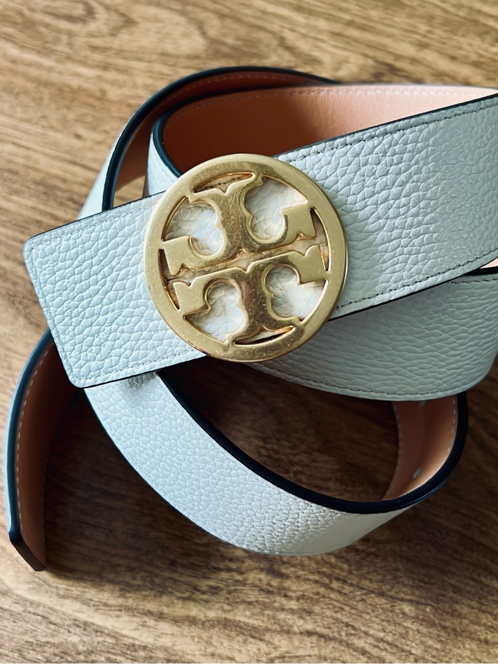 Tory Burch Women’s Cream Leather Reversible Vachetta GoldTone Logo Belt Size M - Picture 12 of 12